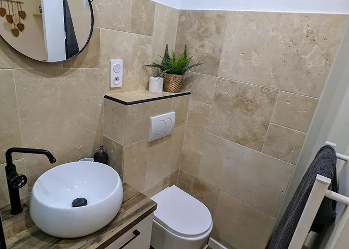Cosy Proche Du Port Apartment *