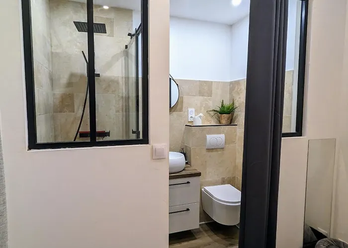 Apartment Cosy Proche Du Port Nizza