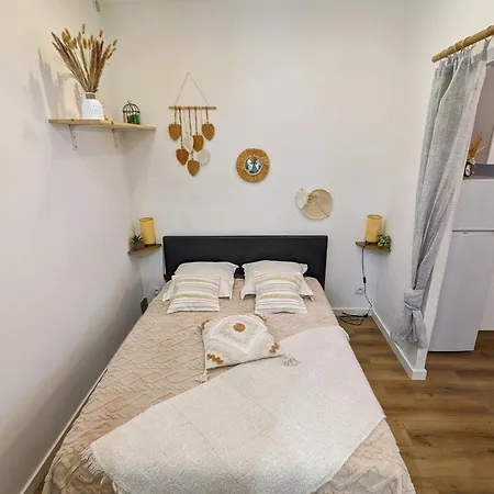 Cosy Proche Du Port Νίκαια